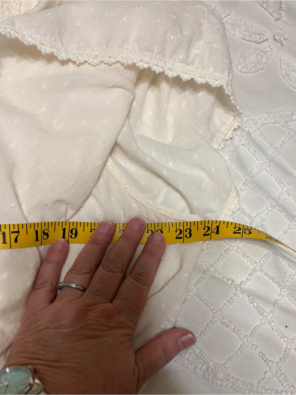 Cato Cream Lace Peasant Top with Flutter Cape Sleeve - XL - Picture 6 of 7